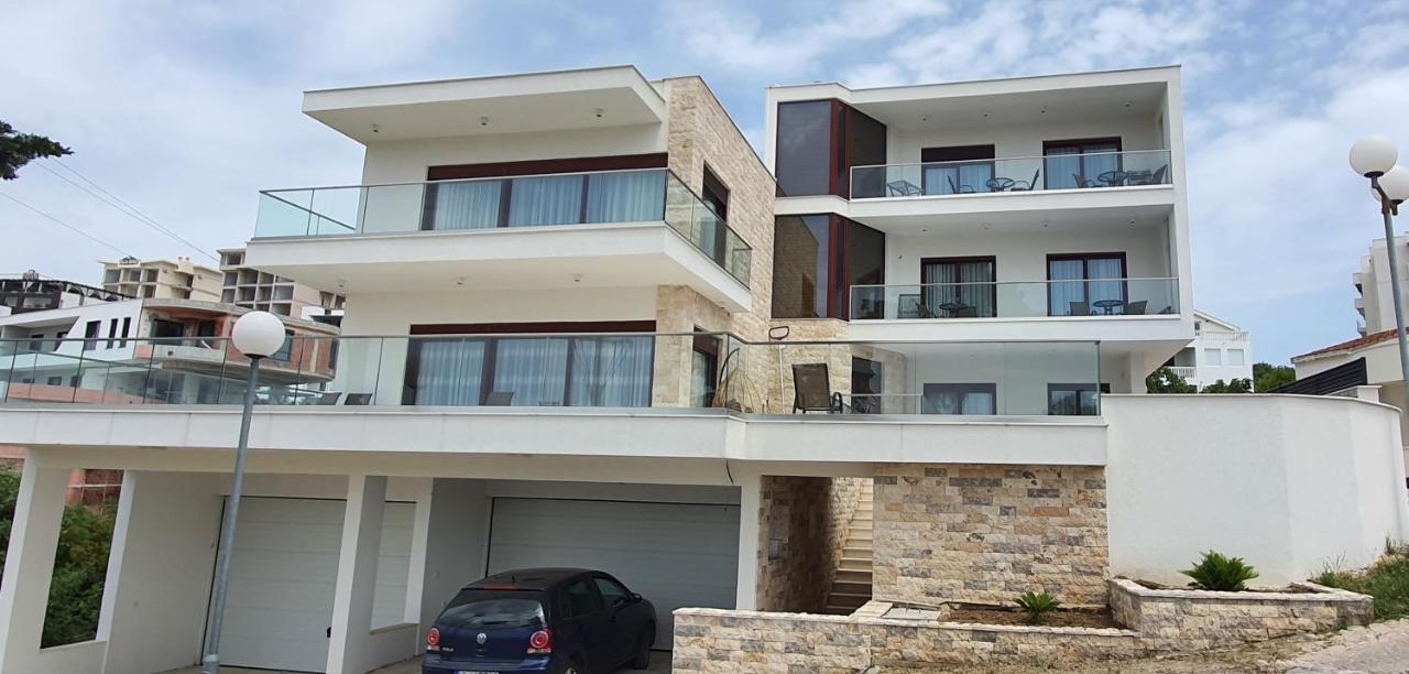 Arté Apartments Ulcinj Esterno foto